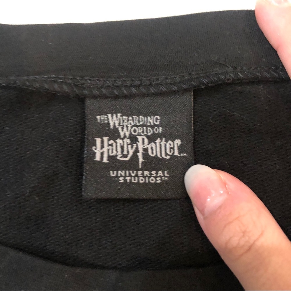 Hogwarts Sweatshirt From Universal Studios - image 2